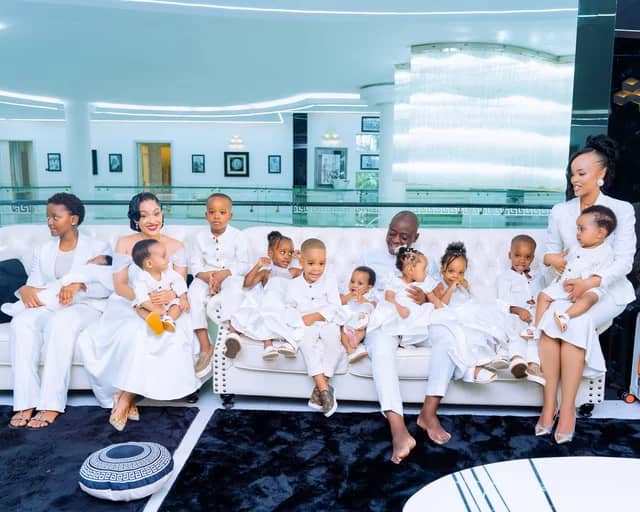  Hamis Kiggundu Flaunts Family Glamour in Stunning White House Portraits