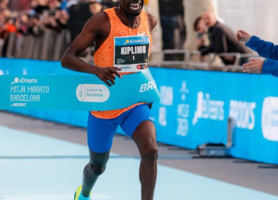 Jacob Kiplimo Storms to Chicago Marathon Victory in Record-Breaking Form
