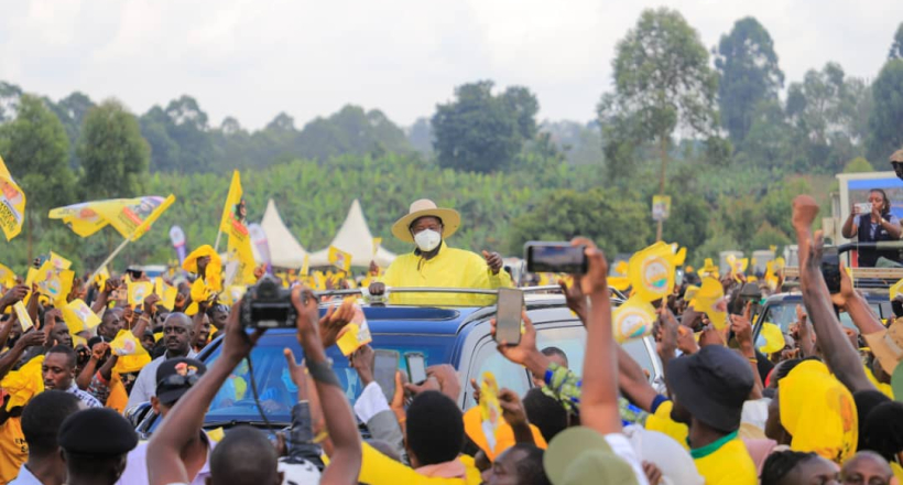 Museveni pledges industrial park as he campaigns in Fort Portal City
