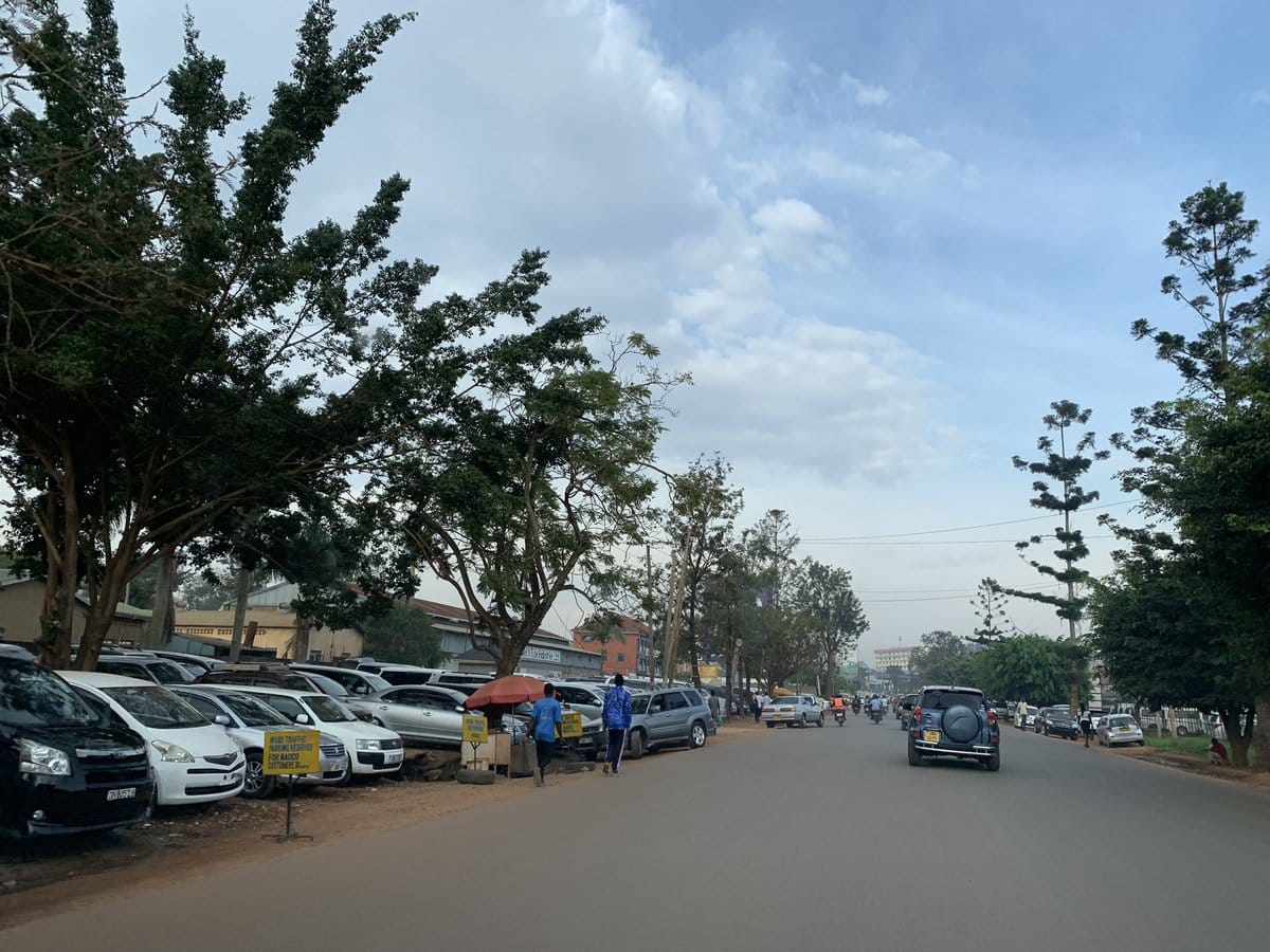 Gov’t Orders Removal of Roadside Car Bonds